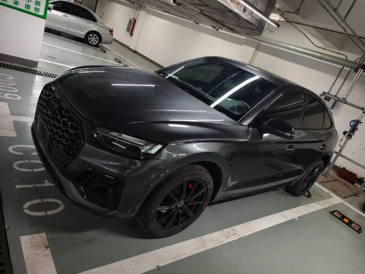 2021 Audi Q5L Sportback 2.0T 252HP L4 7DCT,autocango,china used car exporter,china ev exporter,chinese used car exporter,chinese used ev exporter