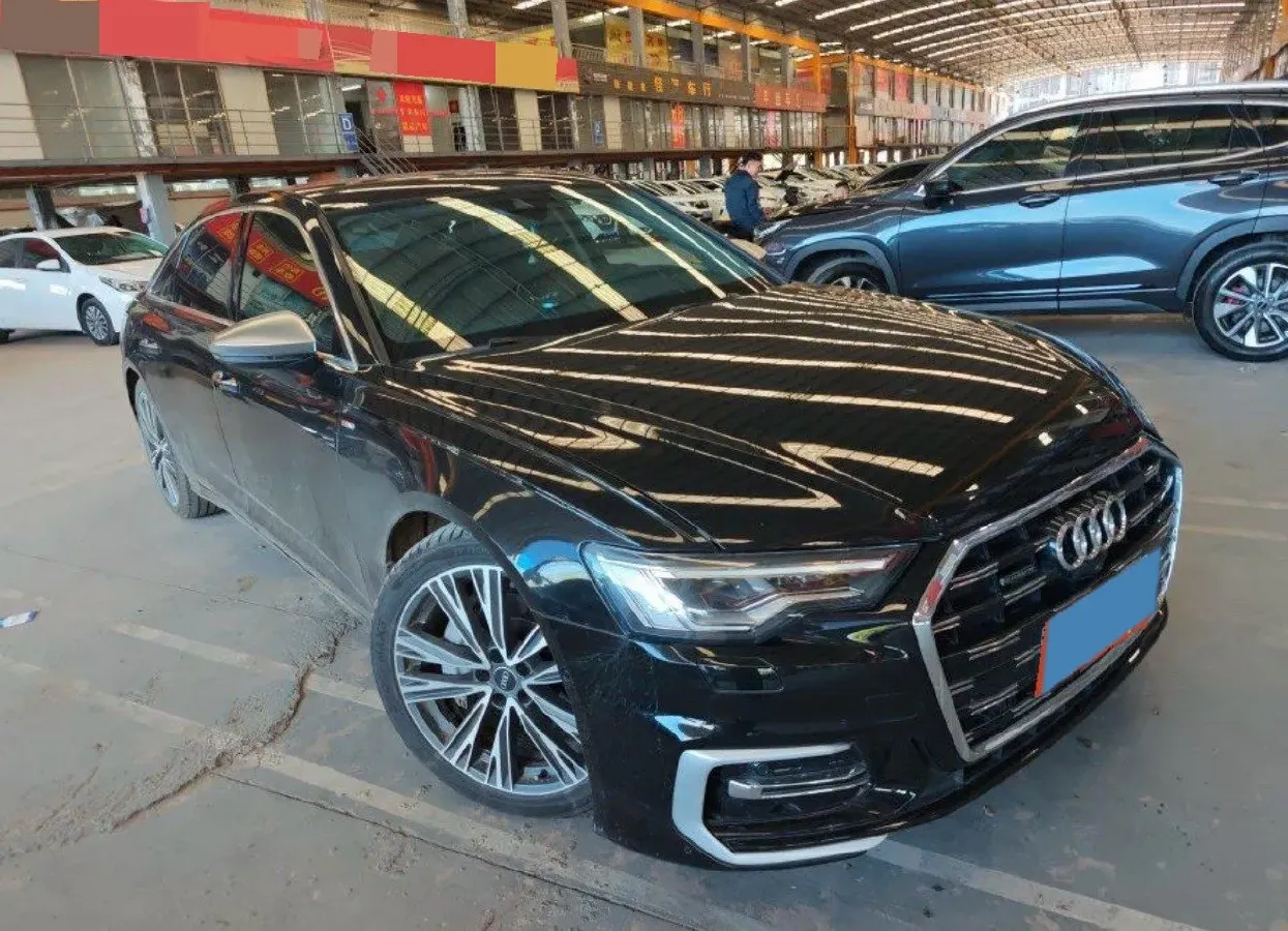 2021 Audi A6L 2.0T 224HP L4 7DCT,autocango,china used car exporter,china ev exporter,chinese used car exporter,chinese used ev exporter