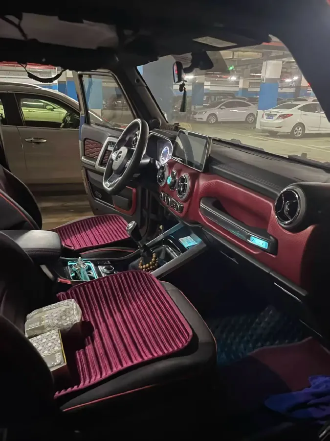 2018 Beijing BJ40 2.0T 204HP L4 5MT,autocango,china used car exporter,china ev exporter,chinese used car exporter,chinese used ev exporter