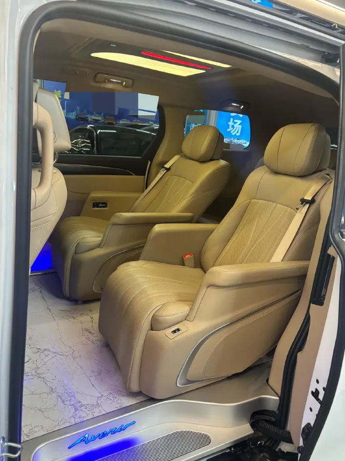 2025 Buick GL8 2.0T 237HP L4 9AT,autocango,china used car exporter,china ev exporter,chinese used car exporter,chinese used ev exporter