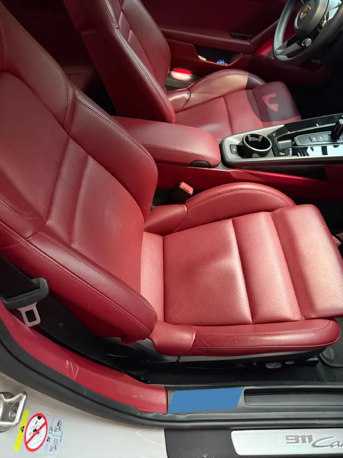 2022 Porsche 911 3.0T 385HP H6 8DCT,autocango,china used car exporter,china ev exporter,chinese used car exporter,chinese used ev exporter
