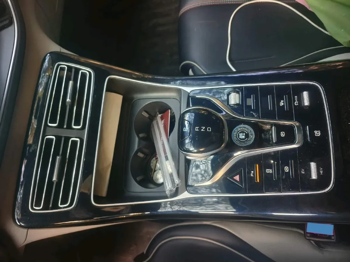 2021 Haval F7 1.5T 169HP L4 7DCT,autocango,china used car exporter,china ev exporter,chinese used car exporter,chinese used ev exporter