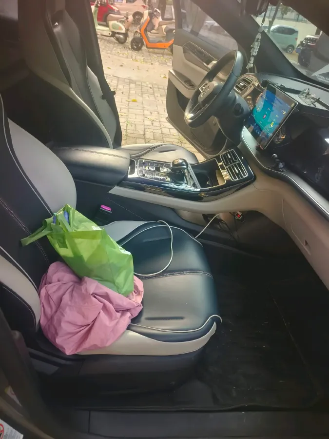 2021 Haval F7 1.5T 169HP L4 7DCT,autocango,china used car exporter,china ev exporter,chinese used car exporter,chinese used ev exporter