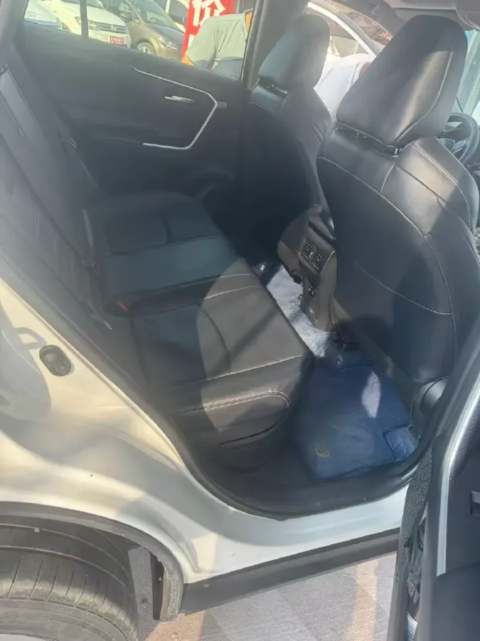 2020 Toyota Wildlander 2.5L 178HP L4 E-CVT Hybrid,autocango,china used car exporter,china ev exporter,chinese used car exporter,chinese used ev exporter