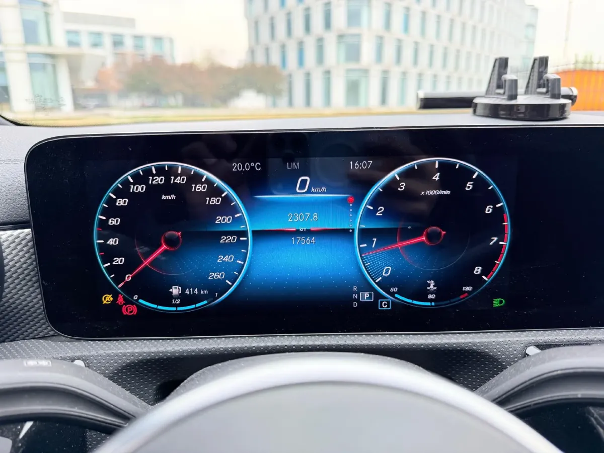 2021 Mercedes-Benz A Class 1.3T 136HP L4 7DCT,autocango,china used car exporter,china ev exporter,chinese used car exporter,chinese used ev exporter