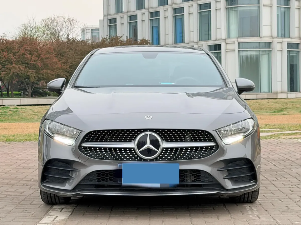 2021 Mercedes-Benz A Class 1.3T 136HP L4 7DCT,autocango,china used car exporter,china ev exporter,chinese used car exporter,chinese used ev exporter