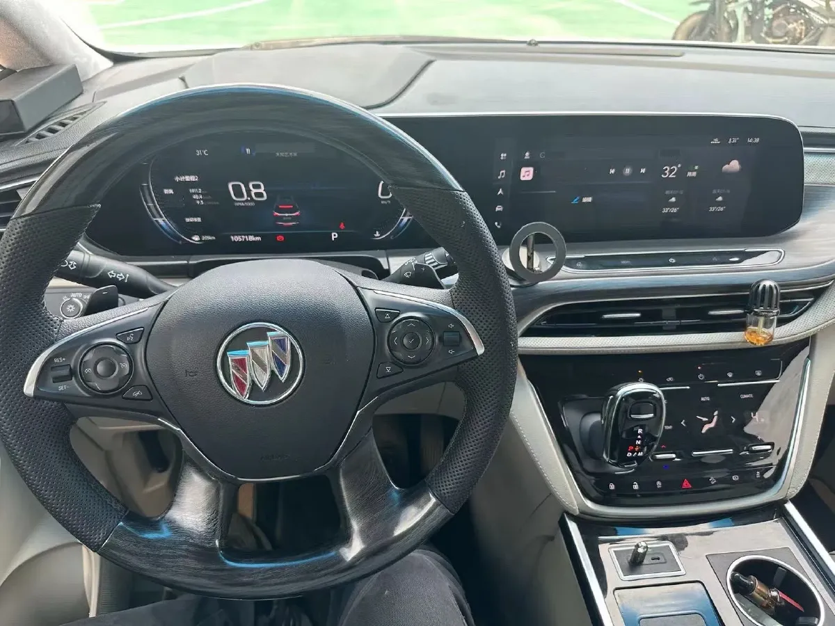 2022 Buick GL8 2.0T 237HP L4 9AT,autocango,china used car exporter,china ev exporter,chinese used car exporter,chinese used ev exporter