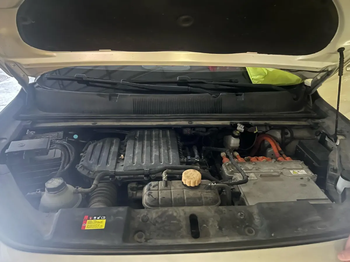 2023 WuLing XingYun 2.0L 136HP L4 1DHT Hybrid 1.8KWH,autocango,china used car exporter,china ev exporter,chinese used car exporter,chinese used ev exporter