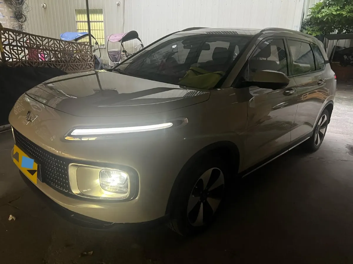 2023 WuLing XingYun 2.0L 136HP L4 1DHT Hybrid 1.8KWH,autocango,china used car exporter,china ev exporter,chinese used car exporter,chinese used ev exporter