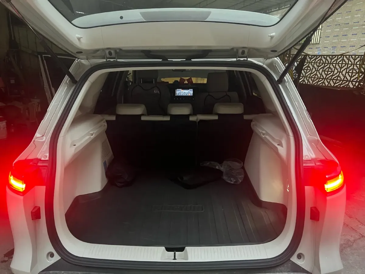 2023 WuLing XingYun 2.0L 136HP L4 1DHT Hybrid 1.8KWH,autocango,china used car exporter,china ev exporter,chinese used car exporter,chinese used ev exporter