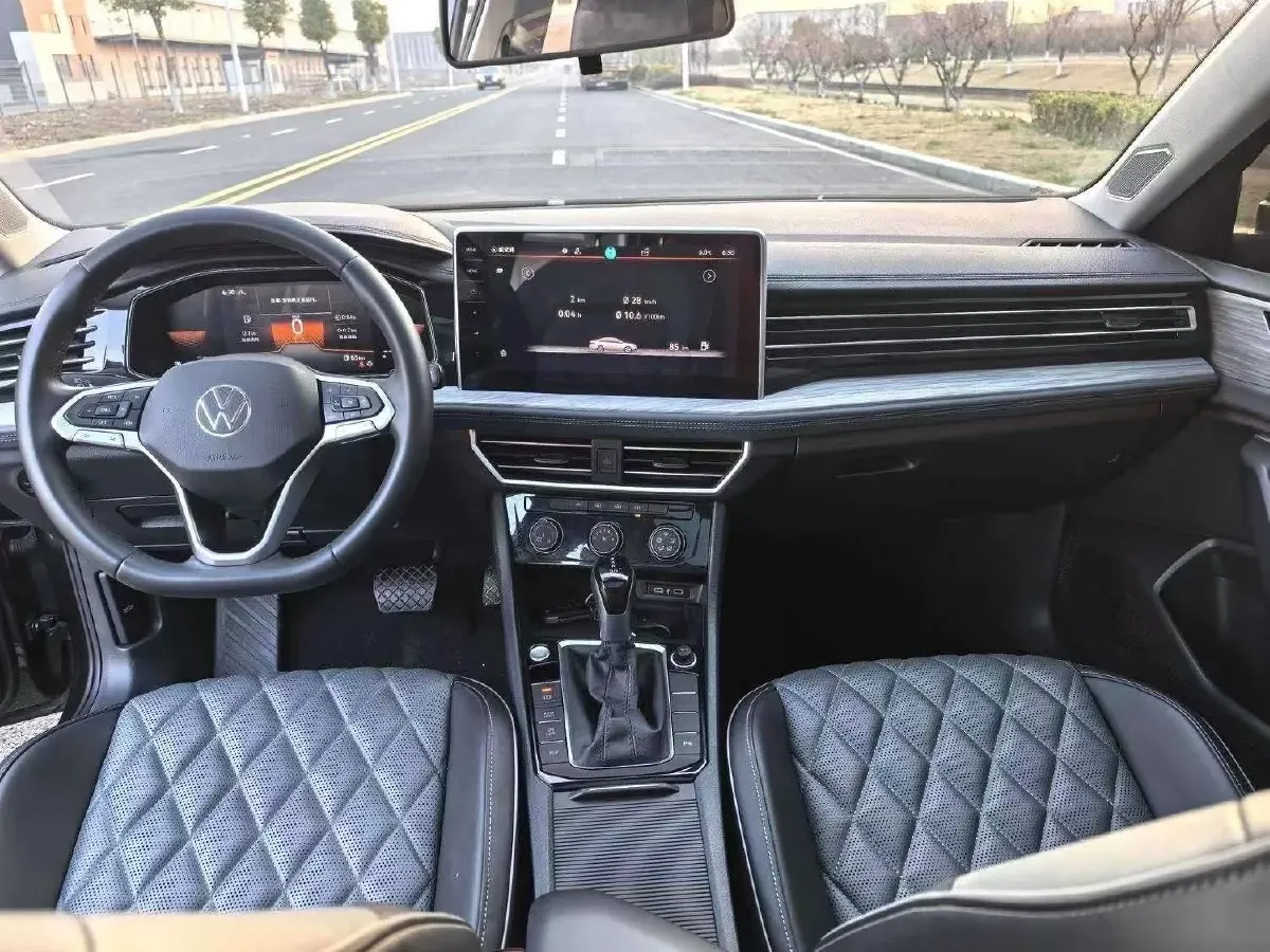 2023 Volkswagen Sagitar 1.5T 160HP L4 7DCT,autocango,china used car exporter,china ev exporter,chinese used car exporter,chinese used ev exporter