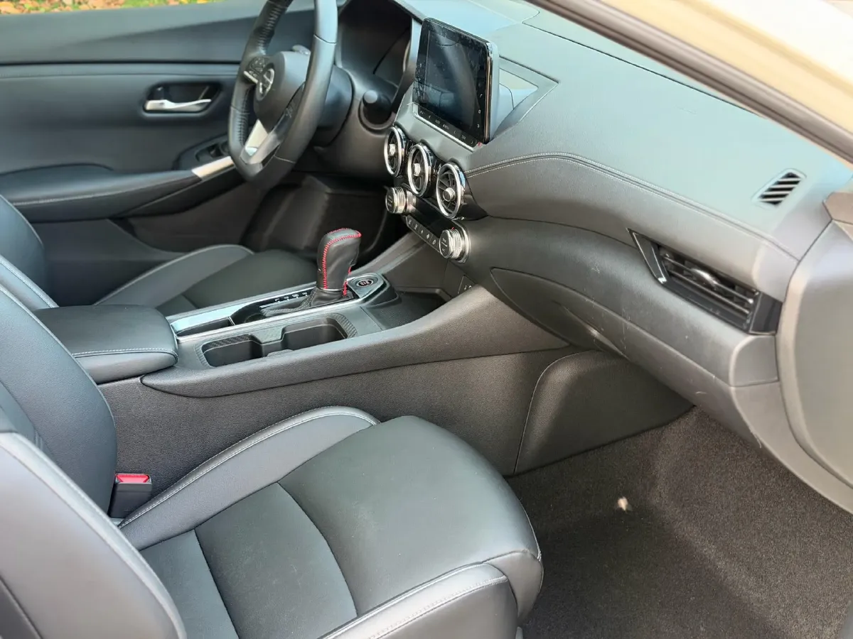 2021 Nissan Sylphy 1.6L 135HP L4 CVT,autocango,china used car exporter,china ev exporter,chinese used car exporter,chinese used ev exporter