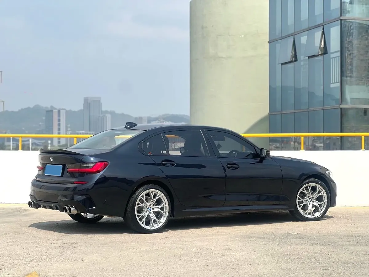 2021 BMW 3 Series 2.0T 184HP L4 8AT,autocango,china used car exporter,china ev exporter,chinese used car exporter,chinese used ev exporter