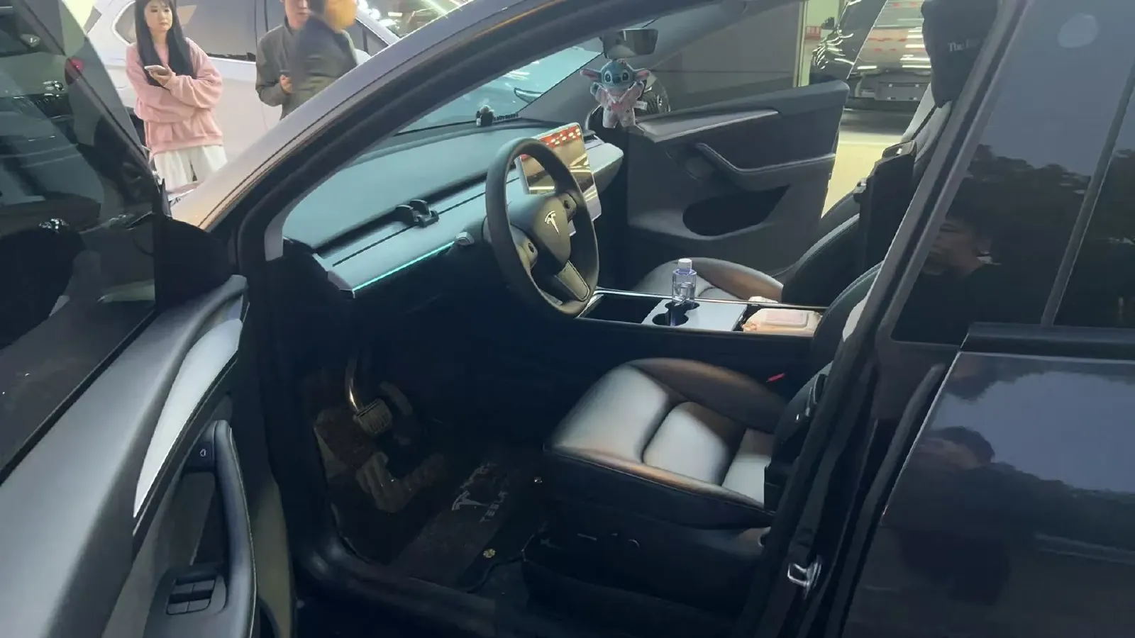 2024 Iveco OuSheng BEV 77.28KWH,autocango,china used car exporter,china ev exporter,chinese used car exporter,chinese used ev exporter