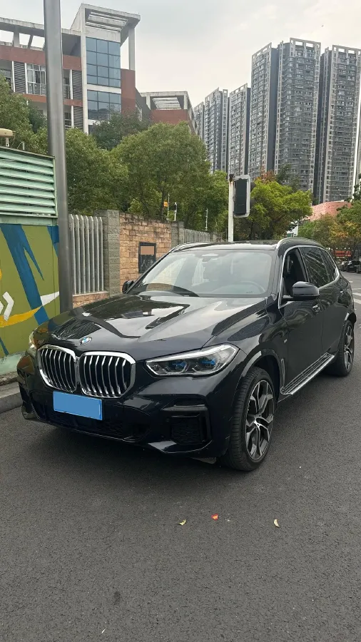 2022 BMW X5 3.0T 333HP L6 8AT,autocango,china used car exporter,china ev exporter,chinese used car exporter,chinese used ev exporter