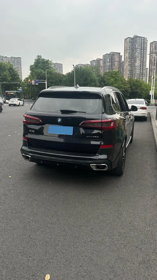 2022 BMW X5 3.0T 333HP L6 8AT,autocango,china used car exporter,china ev exporter,chinese used car exporter,chinese used ev exporter