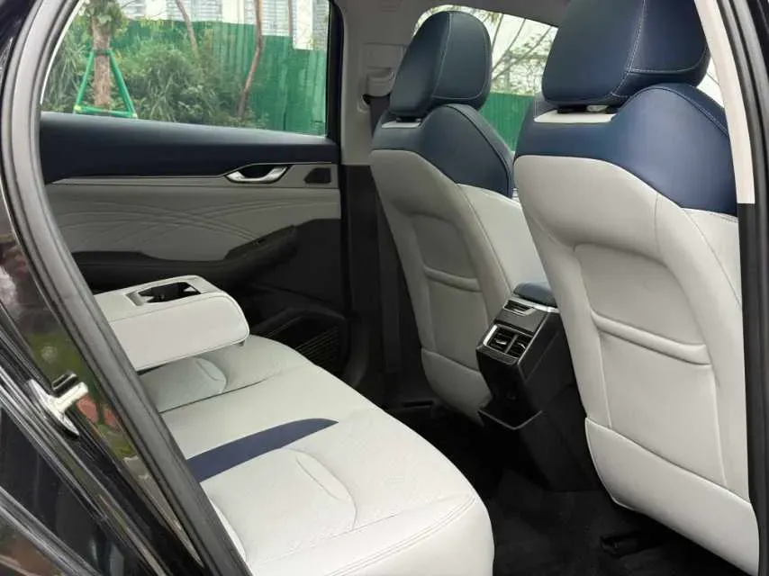 2021 Geely Preface 2.0T 190HP L4 7DCT,autocango,china used car exporter,china ev exporter,chinese used car exporter,chinese used ev exporter