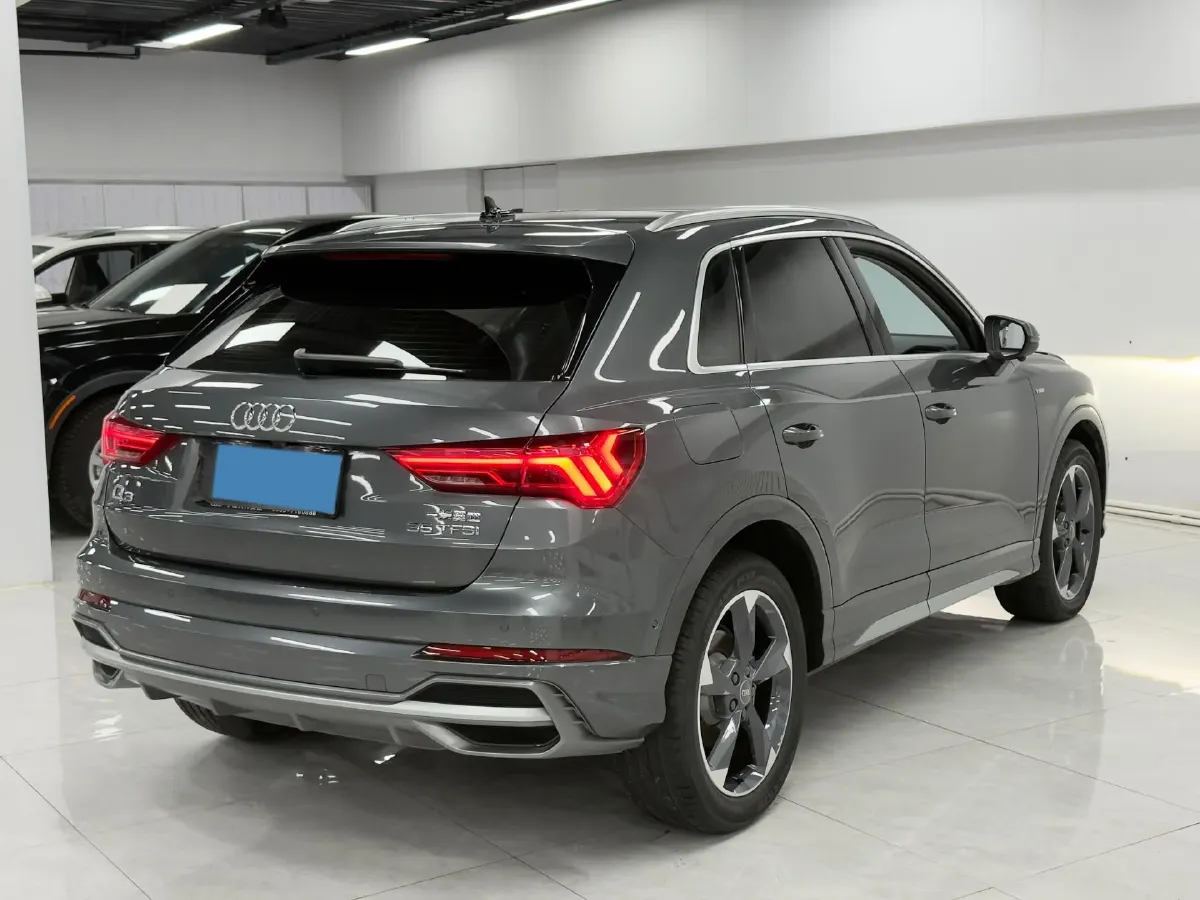 2023 Audi Q3 1.4T 150HP L4 7DCT,autocango,china used car exporter,china ev exporter,chinese used car exporter,chinese used ev exporter