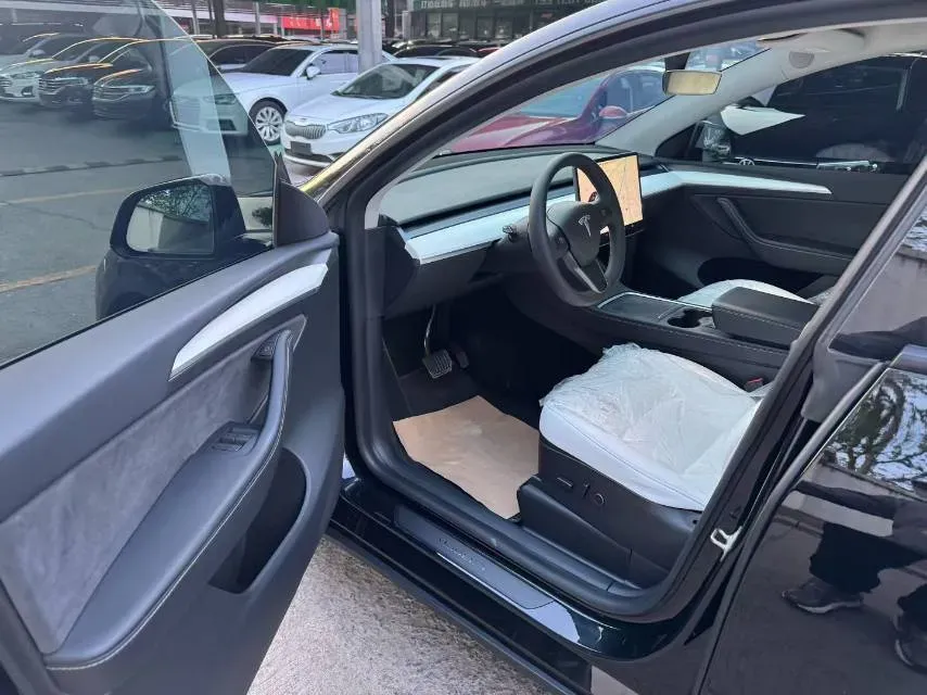2021 Tesla Model Y BEV 60KWH,autocango,china used car exporter,china ev exporter,chinese used car exporter,chinese used ev exporter