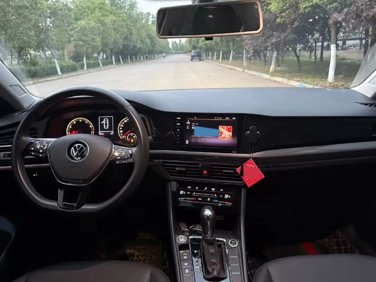 2021 Volkswagen Bora 1.5L 113HP L4 6AT,autocango,china used car exporter,china ev exporter,chinese used car exporter,chinese used ev exporter