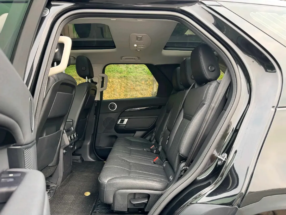 2020 Land Rover Discovery 3.0T 340HP V6 8AT,autocango,china used car exporter,china ev exporter,chinese used car exporter,chinese used ev exporter