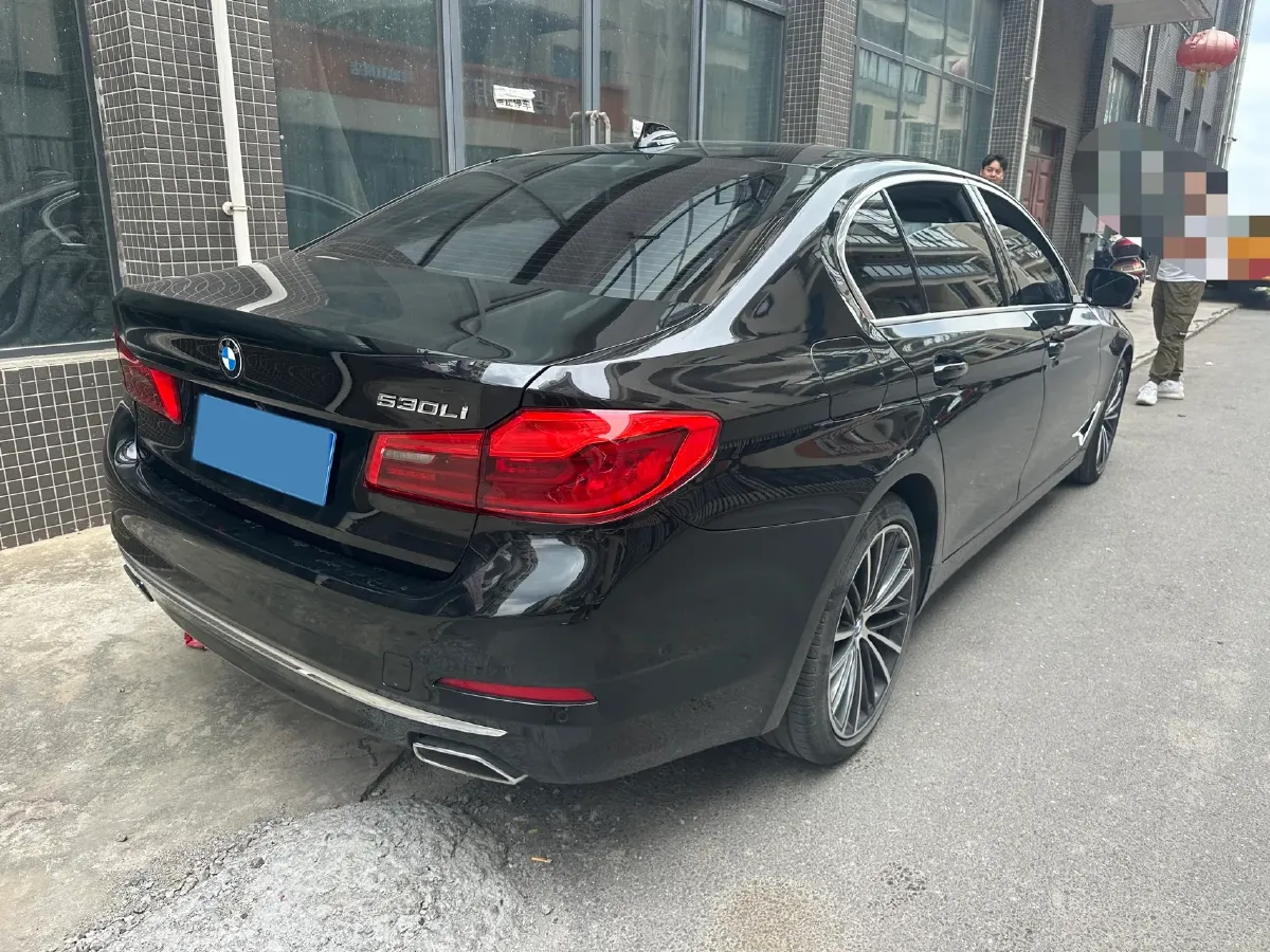2020 BMW 5 Series 2.0T 252HP L4 8AT,autocango,china used car exporter,china ev exporter,chinese used car exporter,chinese used ev exporter