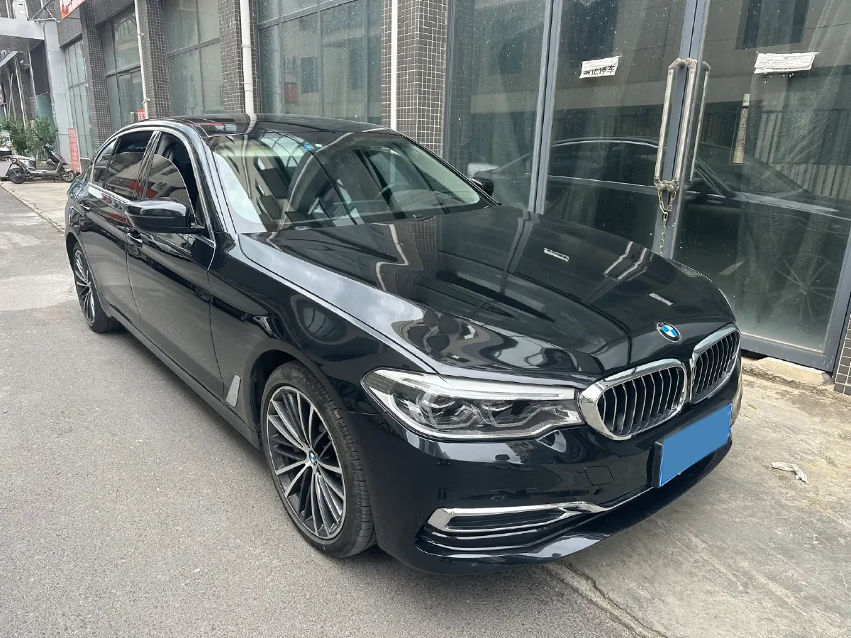 2020 BMW 5 Series 2.0T 252HP L4 8AT,autocango,china used car exporter,china ev exporter,chinese used car exporter,chinese used ev exporter