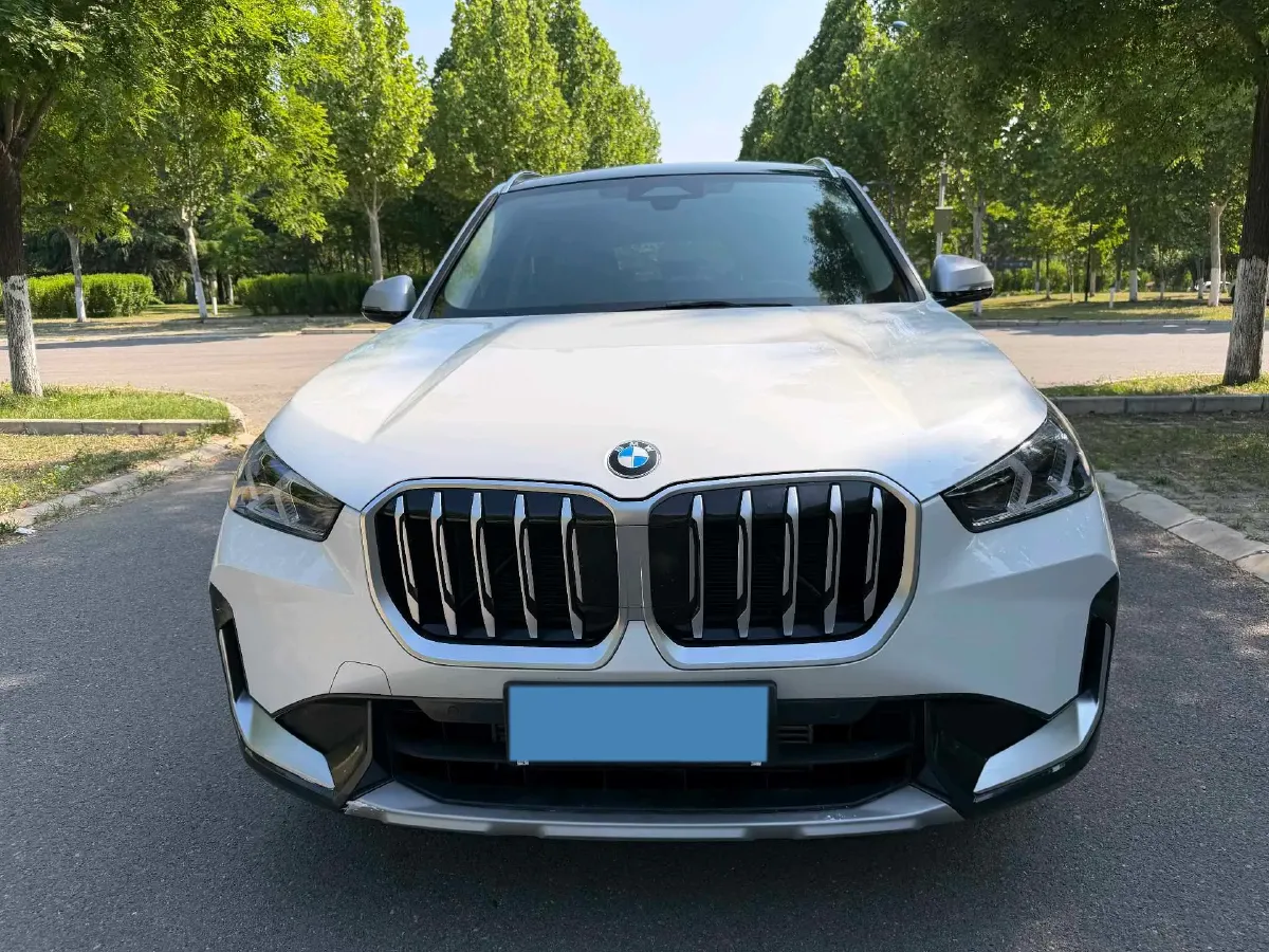 2023 BMW X1 1.5T 156HP L3 7DCT,autocango,china used car exporter,china ev exporter,chinese used car exporter,chinese used ev exporter