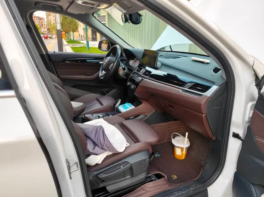 2022 BMW X1 1.5T 140HP L3 7DCT,autocango,china used car exporter,china ev exporter,chinese used car exporter,chinese used ev exporter