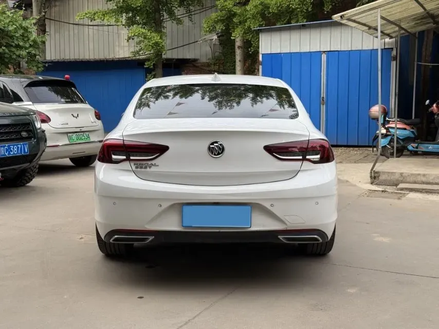 2020 Buick Regal 1.5T 169HP L4 9AT,autocango,china used car exporter,china ev exporter,chinese used car exporter,chinese used ev exporter