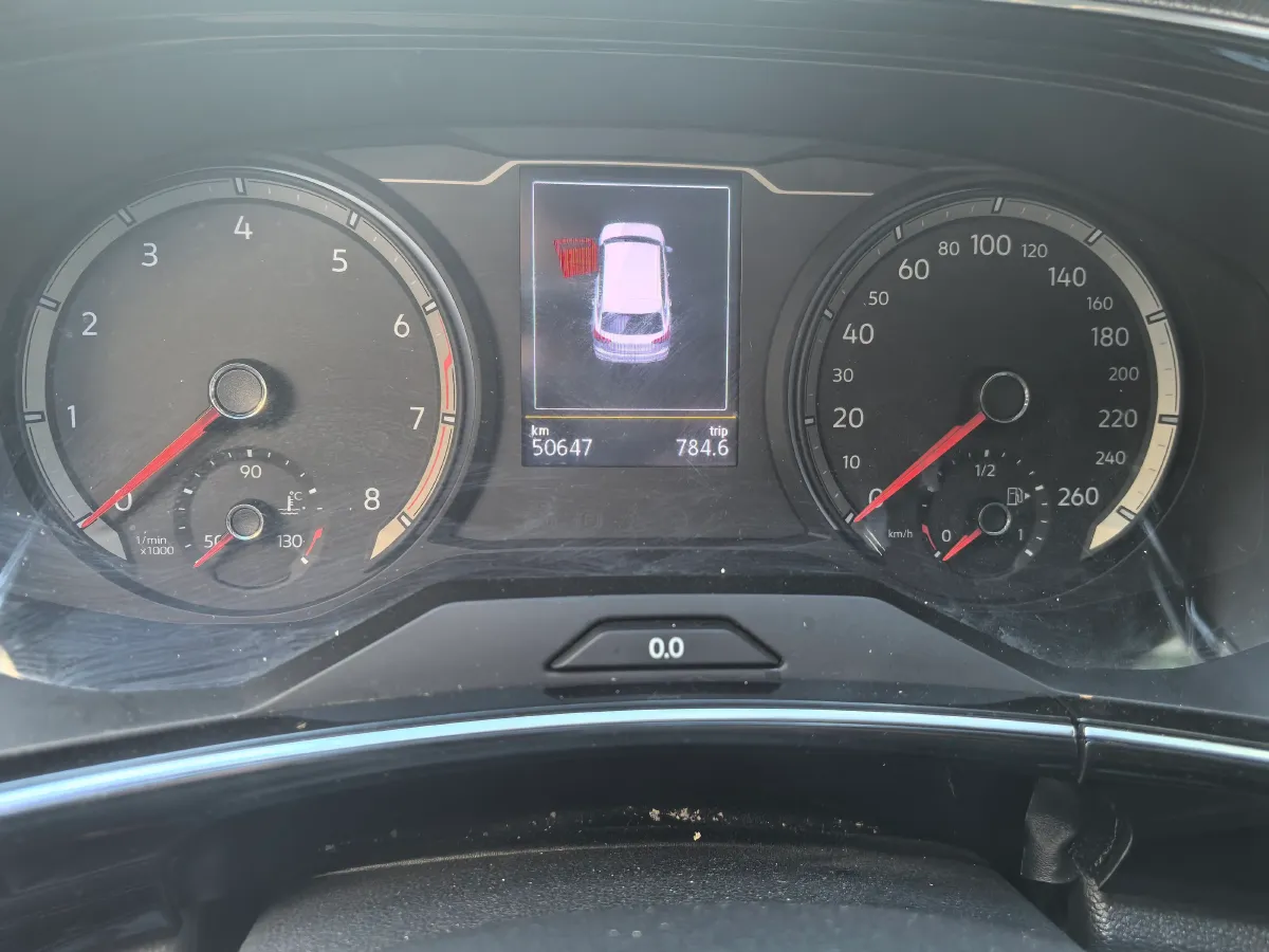 2019 Jeep Cherokee 2.0T 234HP L4 9AT,autocango,china used car exporter,china ev exporter,chinese used car exporter,chinese used ev exporter