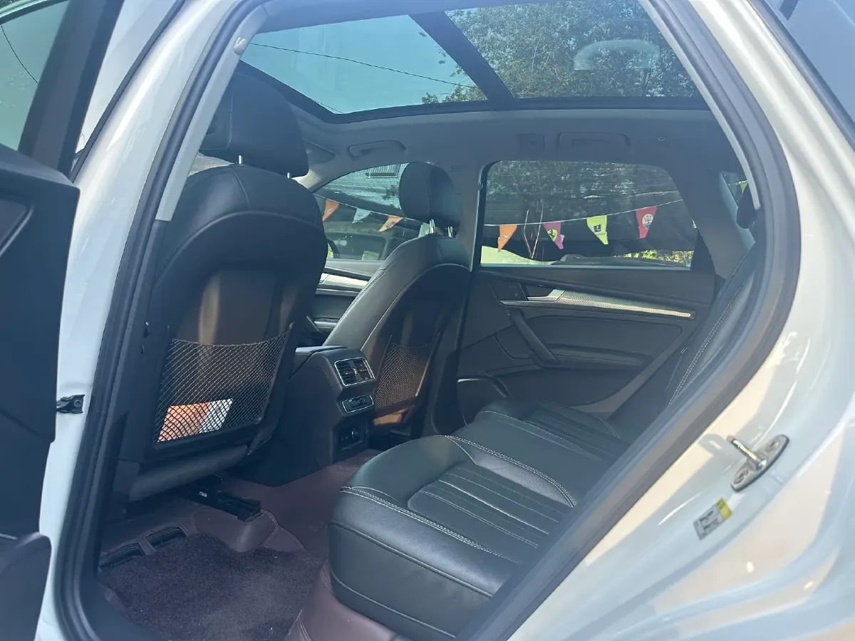 2020 Audi Q5L 2.0T 252HP L4 7DCT,autocango,china used car exporter,china ev exporter,chinese used car exporter,chinese used ev exporter