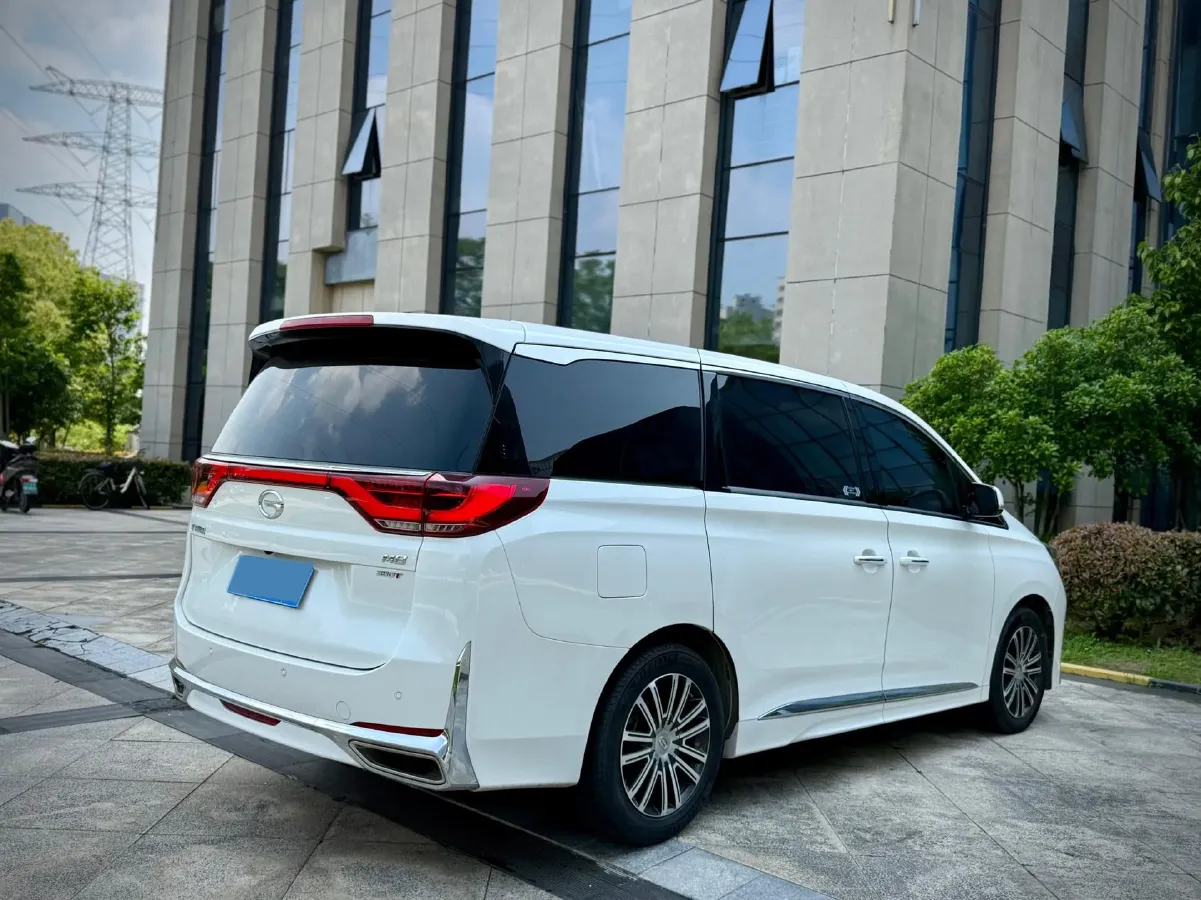 2021 GAC Trumpchi M8 2.0T 252HP L4 8AT,autocango,china used car exporter,china ev exporter,chinese used car exporter,chinese used ev exporter