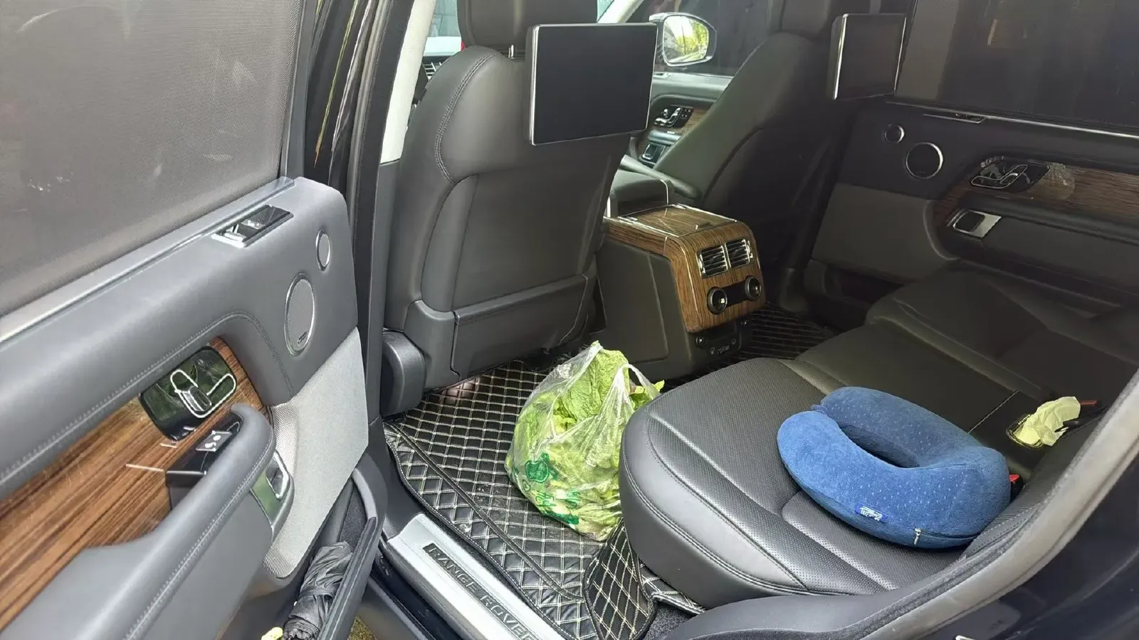 2019 Land Rover Range Rover 3.0T 381HP V6 8AT,autocango,china used car exporter,china ev exporter,chinese used car exporter,chinese used ev exporter