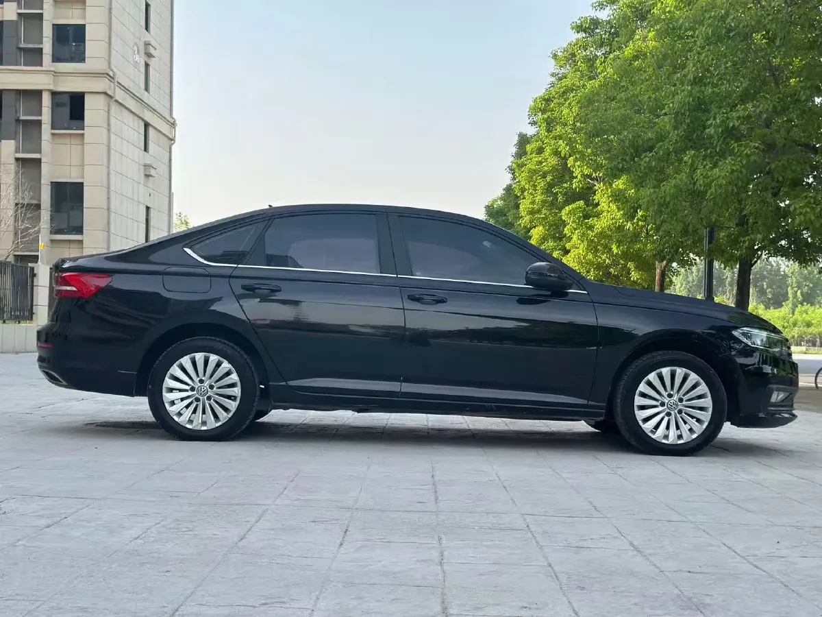2018 Skoda Karoq 1.4T 150HP L4 7DCT,autocango,china used car exporter,china ev exporter,chinese used car exporter,chinese used ev exporter