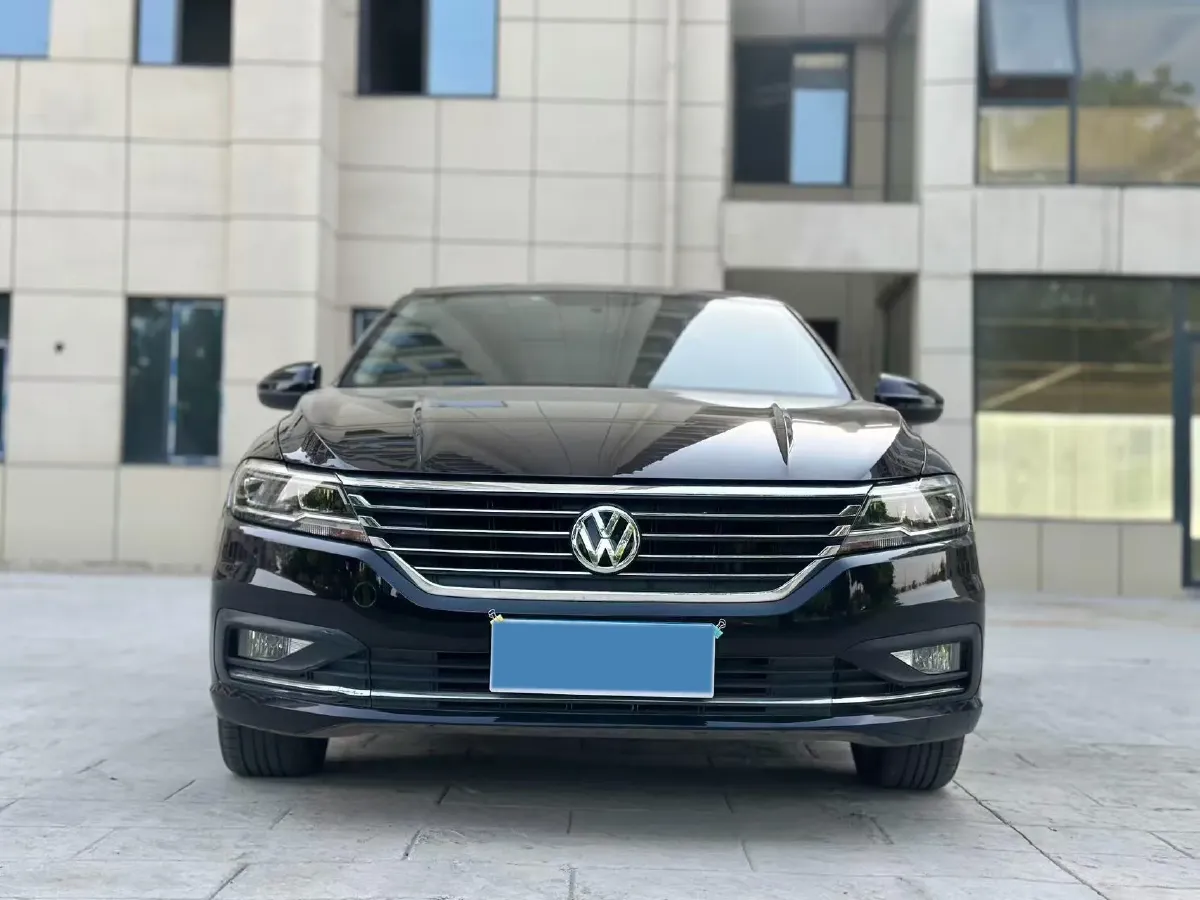2018 Skoda Karoq 1.4T 150HP L4 7DCT,autocango,china used car exporter,china ev exporter,chinese used car exporter,chinese used ev exporter