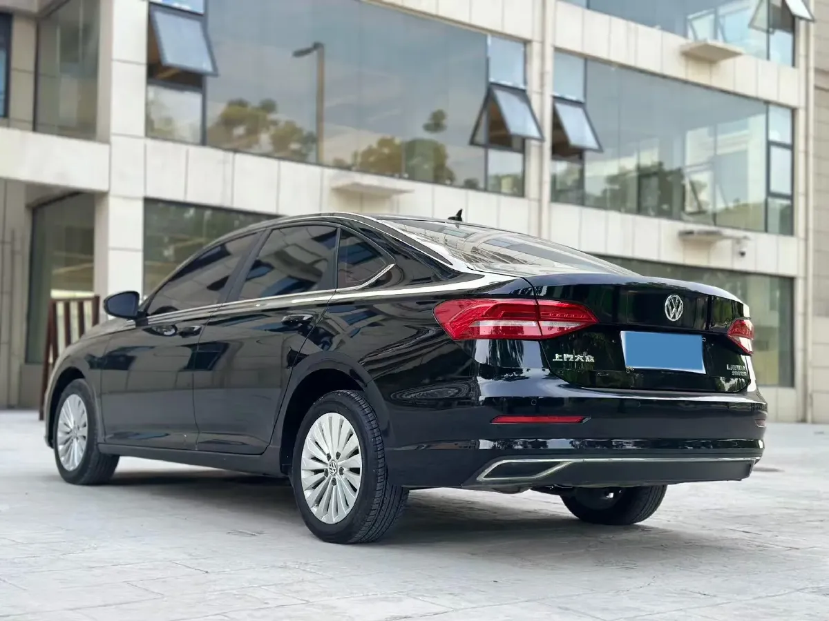 2018 Skoda Karoq 1.4T 150HP L4 7DCT,autocango,china used car exporter,china ev exporter,chinese used car exporter,chinese used ev exporter