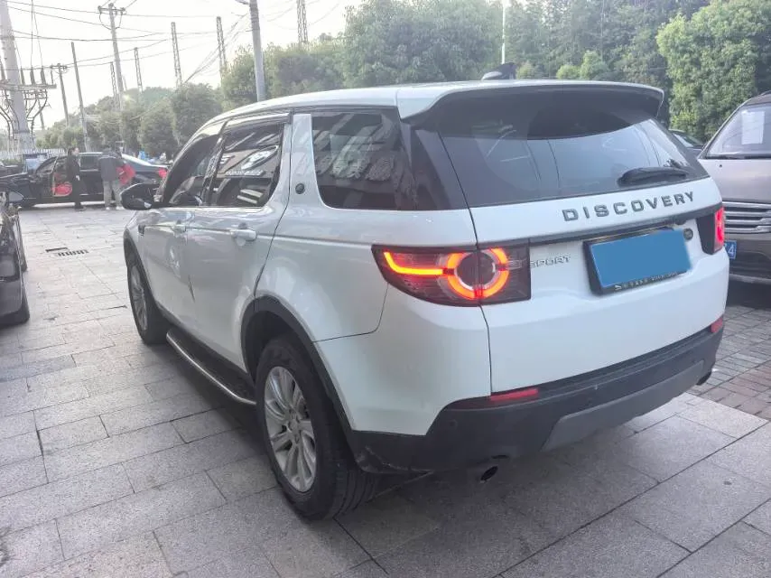 2019 Land Rover Discovery Sport 2.0T 241HP L4 9AT,autocango,china used car exporter,china ev exporter,chinese used car exporter,chinese used ev exporter