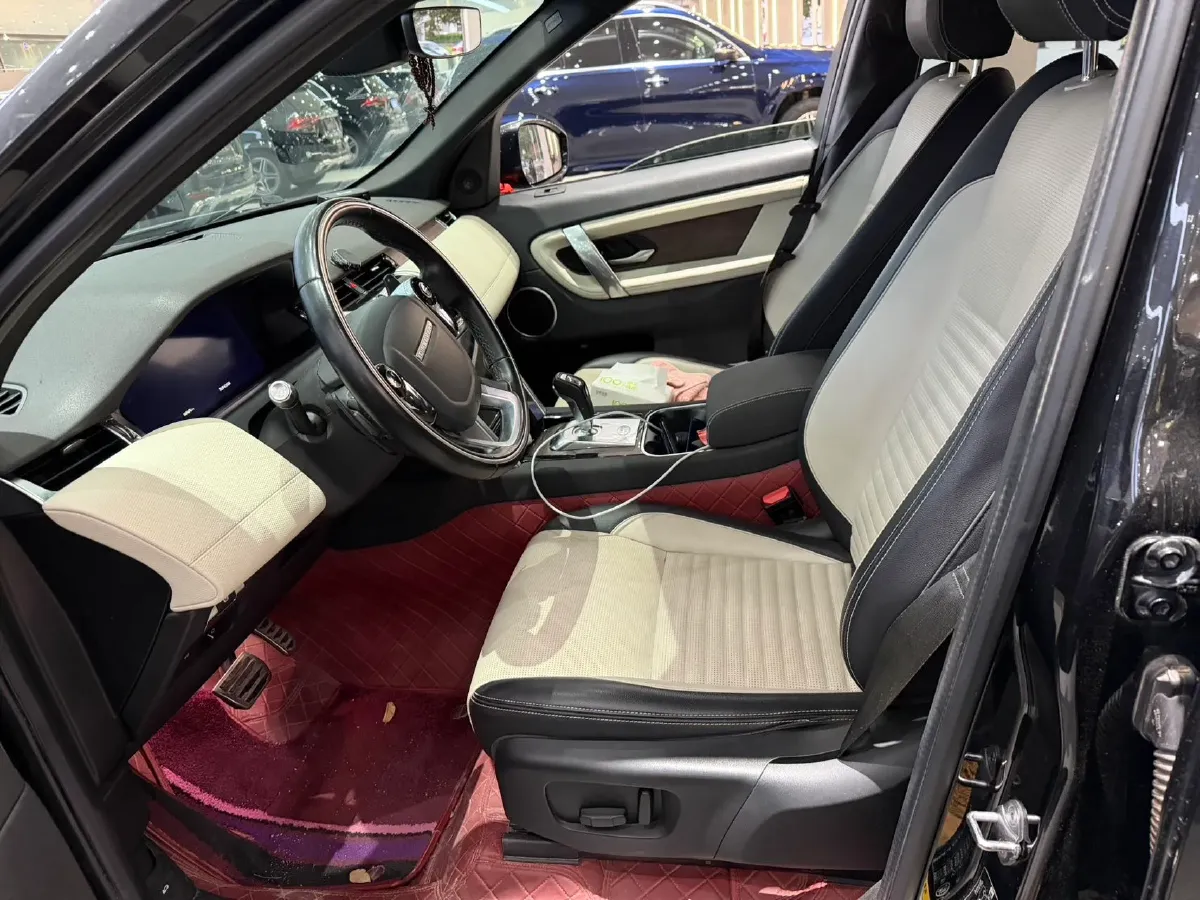 2020 Land Rover Discovery Sport 2.0T 249HP L4 9AT,autocango,china used car exporter,china ev exporter,chinese used car exporter,chinese used ev exporter