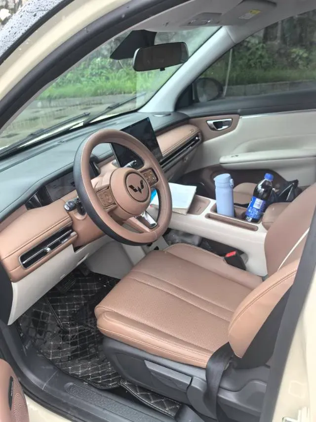 2025 WuLing HongGuang New Energy REEV 99HP REEV,autocango,china used car exporter,china ev exporter,chinese used car exporter,chinese used ev exporter
