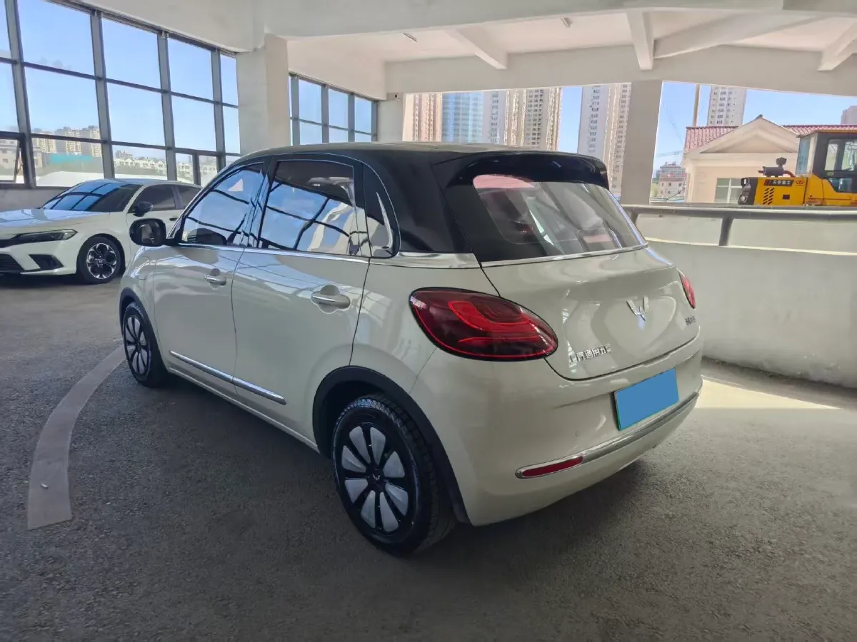 2023 WuLing BinGuo BEV 31.9KWH,autocango,china used car exporter,china ev exporter,chinese used car exporter,chinese used ev exporter