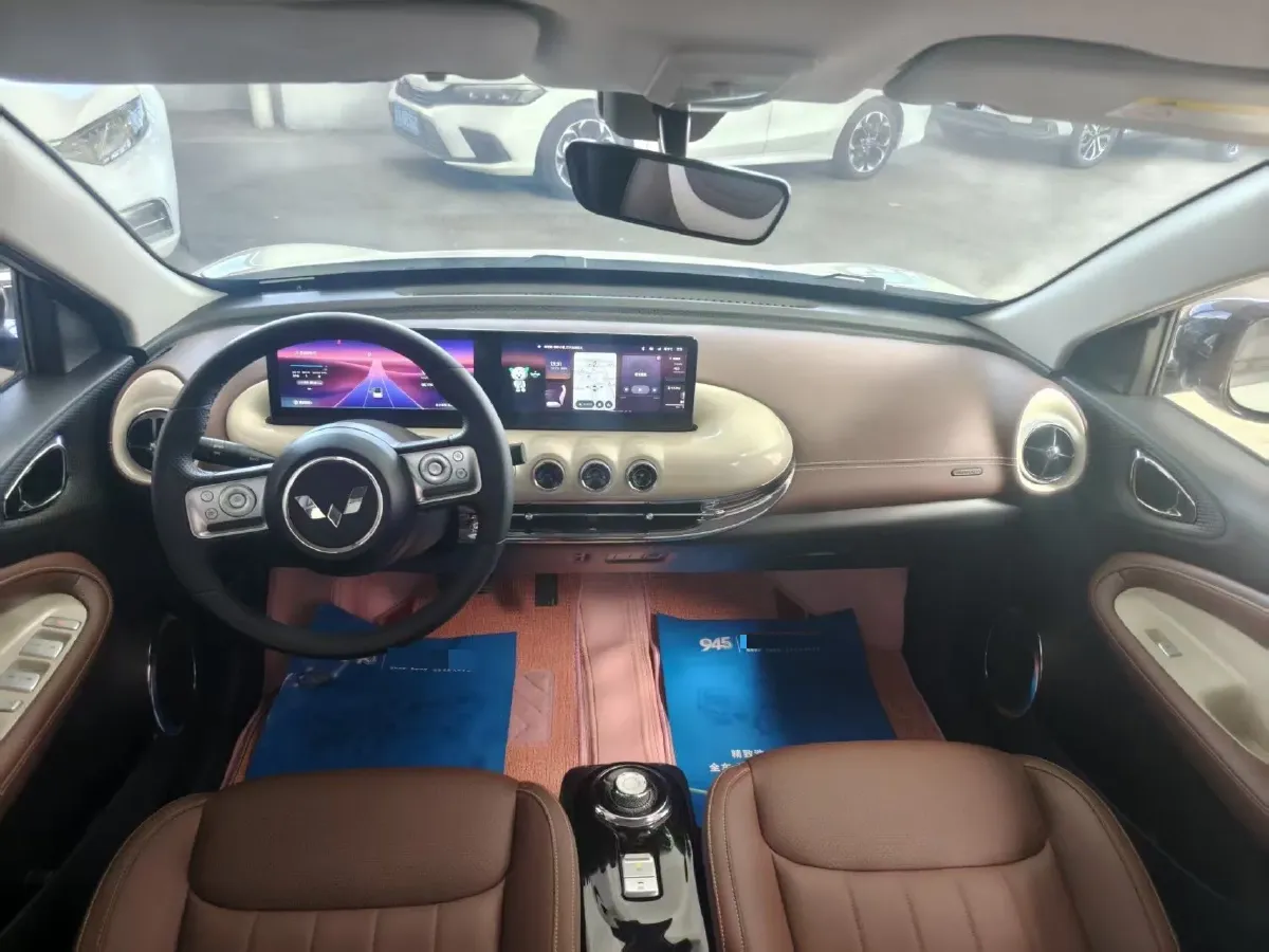2023 WuLing BinGuo BEV 31.9KWH,autocango,china used car exporter,china ev exporter,chinese used car exporter,chinese used ev exporter