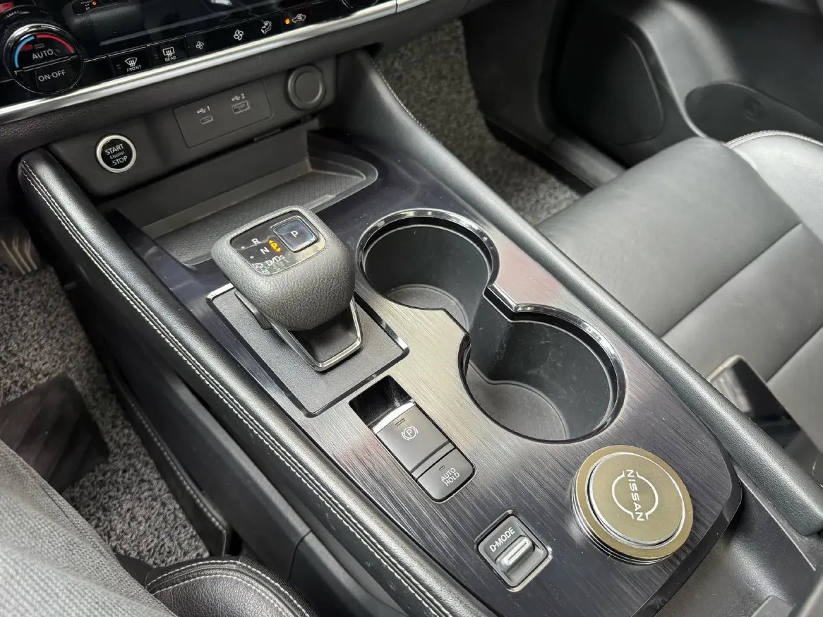 2021 Nissan X-Trail 1.5T 204HP L3 CVT,autocango,china used car exporter,china ev exporter,chinese used car exporter,chinese used ev exporter