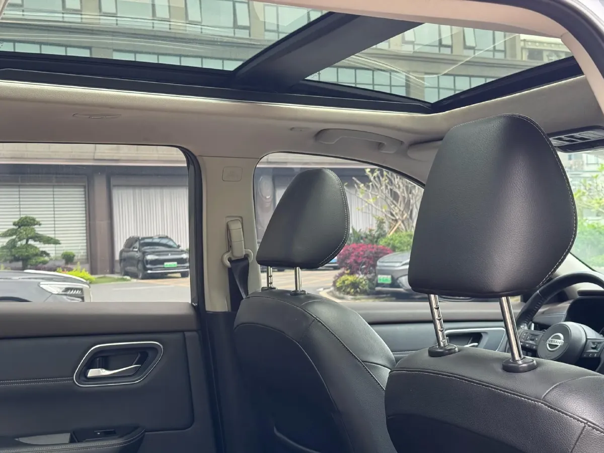 2021 Nissan X-Trail 1.5T 204HP L3 CVT,autocango,china used car exporter,china ev exporter,chinese used car exporter,chinese used ev exporter