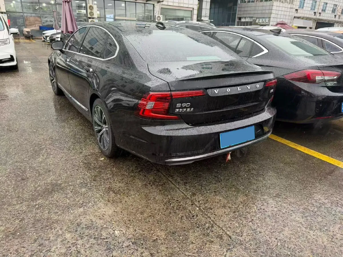 2021 Volvo S90 2.0T 250HP L4 8AT,autocango,china used car exporter,china ev exporter,chinese used car exporter,chinese used ev exporter
