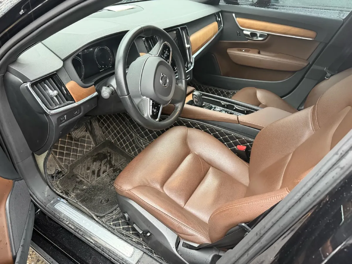 2021 Volvo S90 2.0T 250HP L4 8AT,autocango,china used car exporter,china ev exporter,chinese used car exporter,chinese used ev exporter