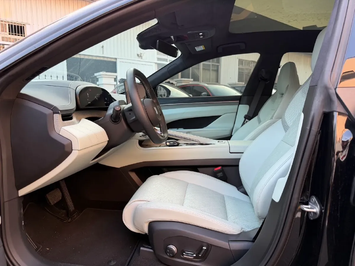 2024 Zeekr 001 BEV 95KWH,autocango,china used car exporter,china ev exporter,chinese used car exporter,chinese used ev exporter