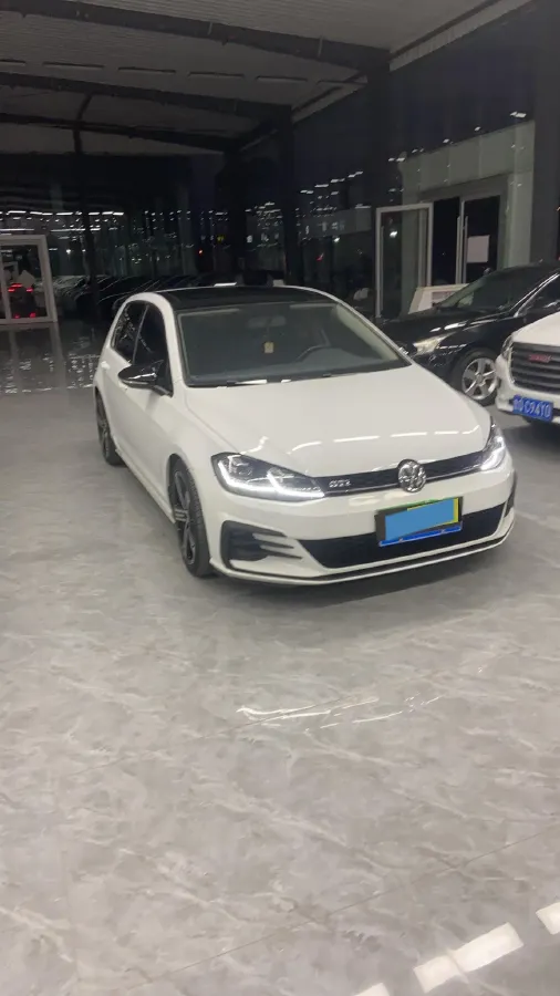 2019 Ford Focus 1.5T 184HP L3 8AT,autocango,china used car exporter,china ev exporter,chinese used car exporter,chinese used ev exporter