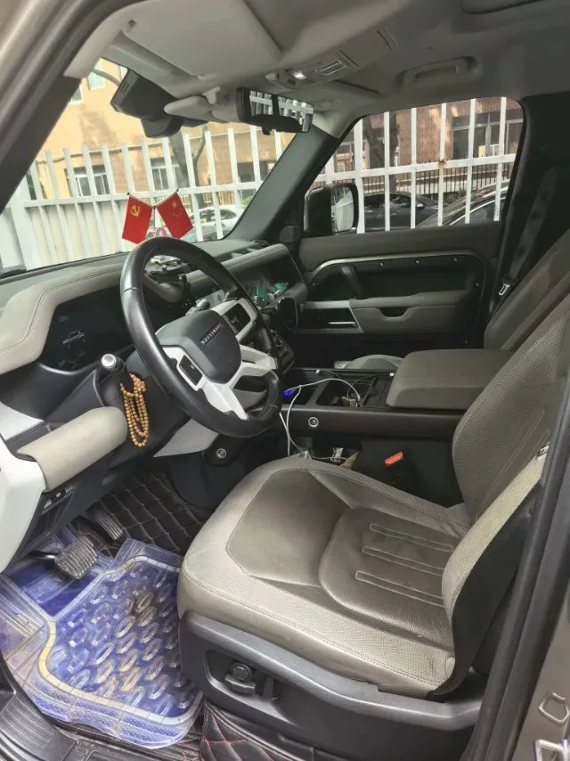2020 Land Rover Defender 3.0T 400HP L6 8AT,autocango,china used car exporter,china ev exporter,chinese used car exporter,chinese used ev exporter