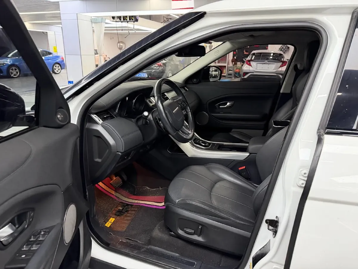 2018 Land Rover Range Rover Evoque 2.0T 241HP L4 9AT,autocango,china used car exporter,china ev exporter,chinese used car exporter,chinese used ev exporter